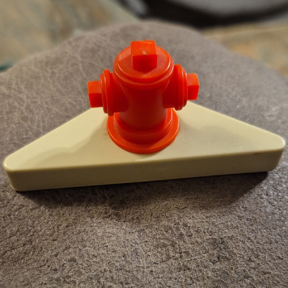 1974 SESEME STREET FISHER-PRICE FIRE HYDRANT SET #938